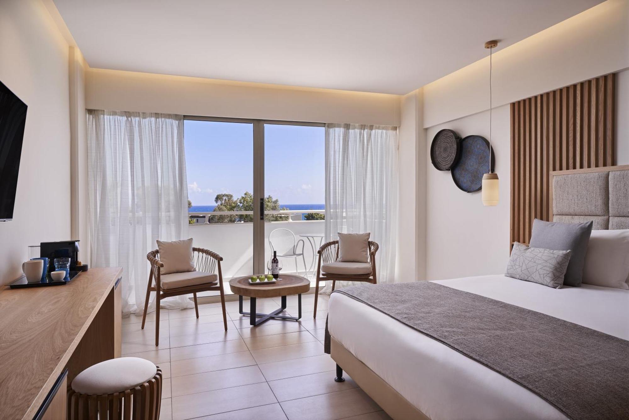 فندق Atlantica Bay - Adults Only ليماسول المظهر الخارجي الصورة